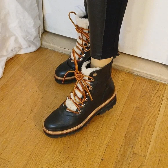 Stunning Marc Fisher Black Leather And 100% Shearling Booties - Picture 12 of 16